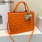 Weiyinxing Women's Handbag Creasing Small Square Bag 2023 Summer New Contrast Color Silk Scarf Handbag Simple Casual Shoulder Diagonal Bag