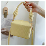 Weiyinxing Red Square Box Bag 2024 On The New Vertical Stripe Embroidery Line Small Wind Handbag Fashion Shoulder Bag