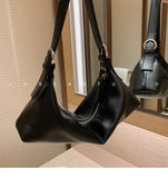 Weiyinxing New Style Chao Baitai Lady's Shoulder Bag, Pillow Bag, Stick Bag, Armpit Bag, One Shoulder Handbag, Black Bag.