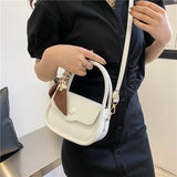 Weiyinxing Celebrity Spring Handbag 2024 New Fashion Korean Square Bag Ins One-Shoulder Armpit Bag