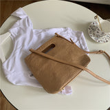 Weiyinxing Woman 2024 New Minority One-Shoulder Oblique Kraft Paper Handbag Small Cute Small Square Bag Retro
