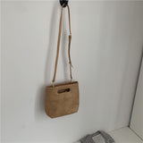 Weiyinxing Woman 2024 New Minority One-Shoulder Oblique Kraft Paper Handbag Small Cute Small Square Bag Retro