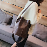 Weiyinxing Vintage Leather Stone Pattern Crossbody Bags For Women 2024 New Shoulder Bag Fashion Handbags And Purses Bucket Bags