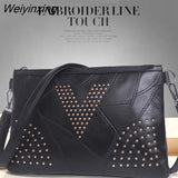 Weiyinxing Women's Rivet Shoulder Bag Black PULeather Crossbody Bag Enveloped Daily Small Messenger Bags Shopping Lady Handbag