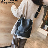 Weiyinxing Women Crossbody Bags for 2023 New Shoulder Bag Fashion Handbags and Purses Leather Stone Pattern Zipper Bucket Bags