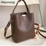 Weiyinxing Fashion Small Bag Female 2023 New Trendy Korean Simple Solid Color Fashion Messenger One Shoulder Portable Bucket Bag