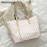 Weiyinxing Women's Tote Bag 2023 Early Autumn New Shoulder Bag Korean Fashion Letter Big Bag Simple Trend Shoulder Bag
