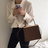 Weiyinxing Quality Women's Messenger Bag Luxury Crocodile PatternLadies Shoulder Bags Female Tote Purse Handbags Large Square Clip Bag
