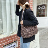 Weiyinxing Leopard Pattern Messenger Bag for Women Large Capacity Ladies Shoulder Shopping Bags Vintage Design Casual Tote Handbags