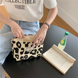 Weiyinxing Leopard Print Women's Cosmetic Bag Retro Flower Ladies Small Clutch Purse Travel Handbags Schoolgirl's Pencil Storage Bags