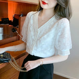 Weiyinxing Short Sleeve White Blouse Women Blusas Mujer De Moda 2023 Verano V-Neck Lace Blouse Shirt Women Tops Shirts Blouses B292