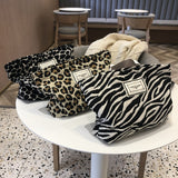 Weiyinxing Cosmetic Bag Cotton Fabric Women Make Up Storage Pouch Japan Style Zipper Cosmetic Pouch Vintage Phone Clutch Beauty Case