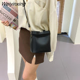 Weiyinxing Fashion Small Bag Female 2023 New Trendy Korean Simple Solid Color Fashion Messenger One Shoulder Portable Bucket Bag