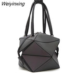 Weiyinxing PU Leather Luminous Handbags for Women 2023 High Quality Geometric Night Light Square Foldable Shoulder Bags