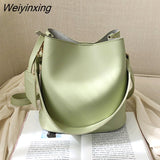 Weiyinxing wide strap bucket bag designer women shoulder bags luxury pu crossbody bag large capacity messenger bag simply purse 2023