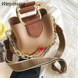 Weiyinxing Chain 2023 Luxury Women's PU Leather Small Crossbody Bags with Short Handle Shoulder Purses and Handbag Casual Fashion Sac