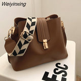 Weiyinxing New Luxury Designer Women Shoulder Bags Leather Bucket Purse Fashion Brands Crossbody Bag Stylish Chic Women Handbag Purse