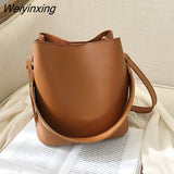 Weiyinxing wide strap bucket bag designer women shoulder bags luxury pu crossbody bag large capacity messenger bag simply purse 2023