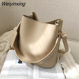 Weiyinxing wide strap bucket bag designer women shoulder bags luxury pu crossbody bag large capacity messenger bag simply purse 2023