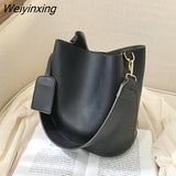 Weiyinxing wide strap bucket bag designer women shoulder bags luxury pu crossbody bag large capacity messenger bag simply purse 2023